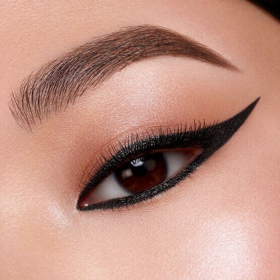 kj lapis gel olhos  shimmery black